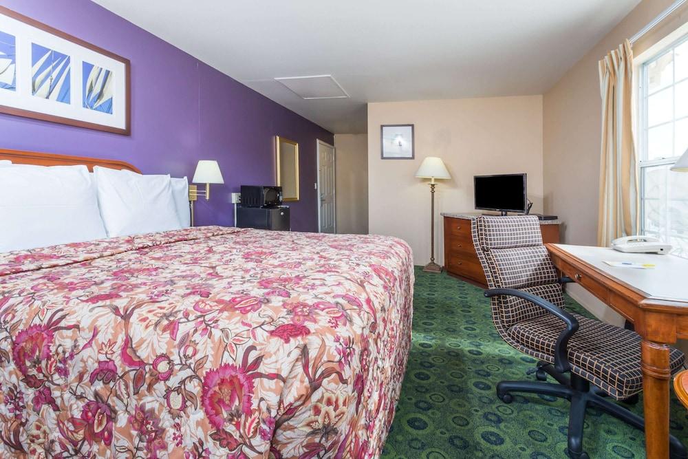 Days By Wyndham Hotel